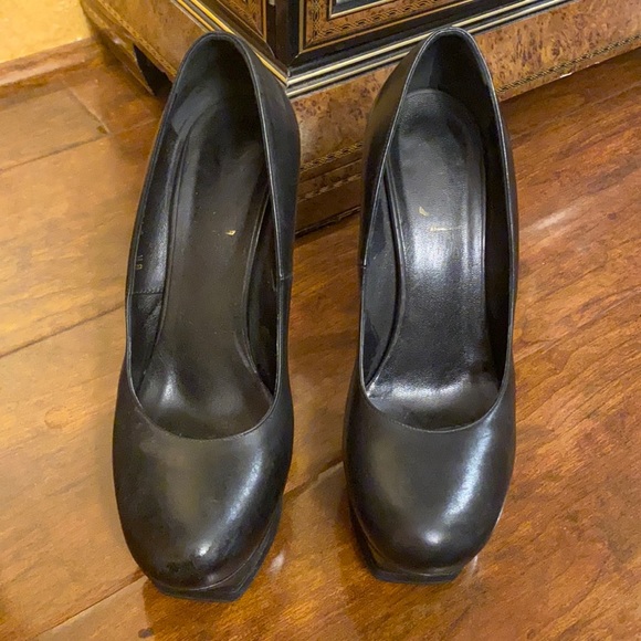 YSL heels - Picture 1 of 4